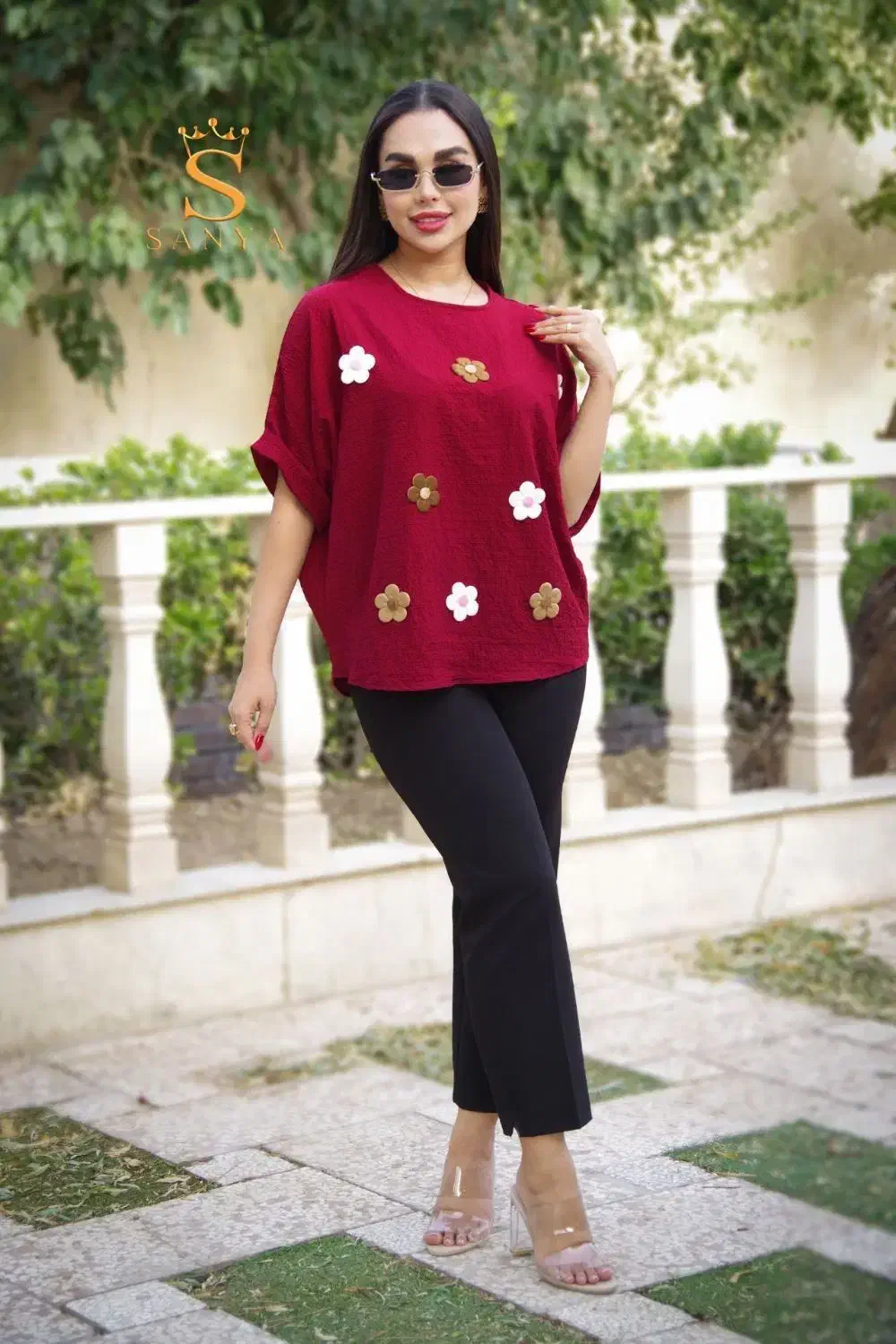 کراپ شکوفه|لباس|گلبهار, شهر جدید گلبهار|دیوار