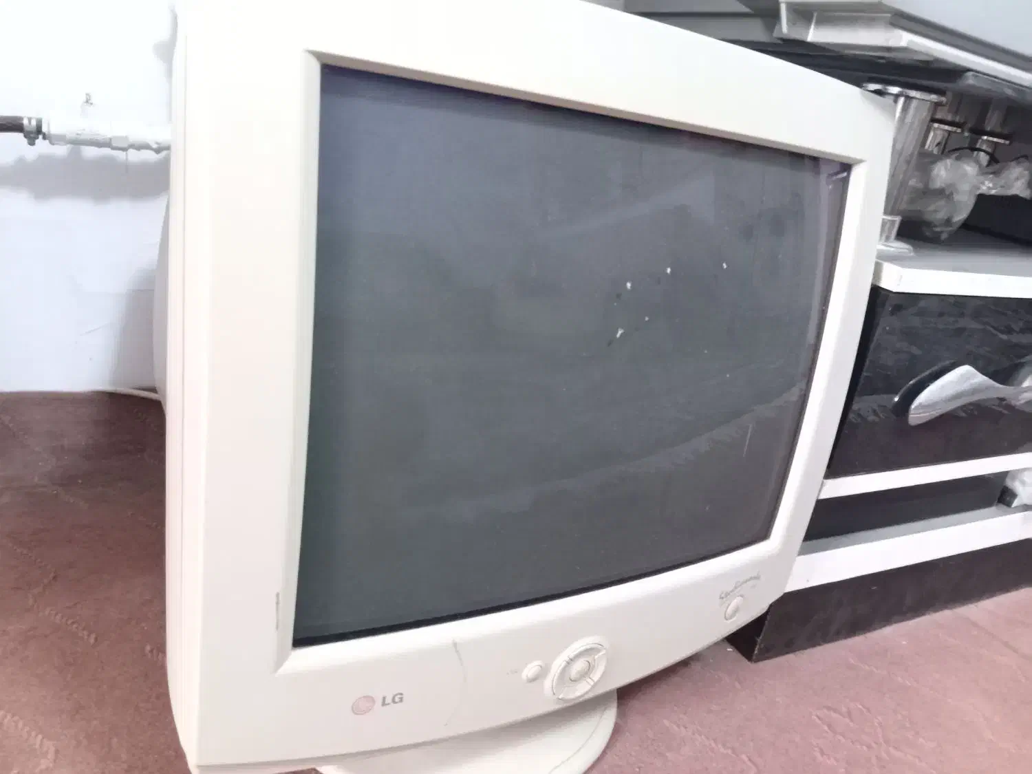 مانیتور جهت دوربین مداربسته و کامپیوتر|قطعات و لوازم جانبی رایانه|محمدیه-قزوین, |دیوار