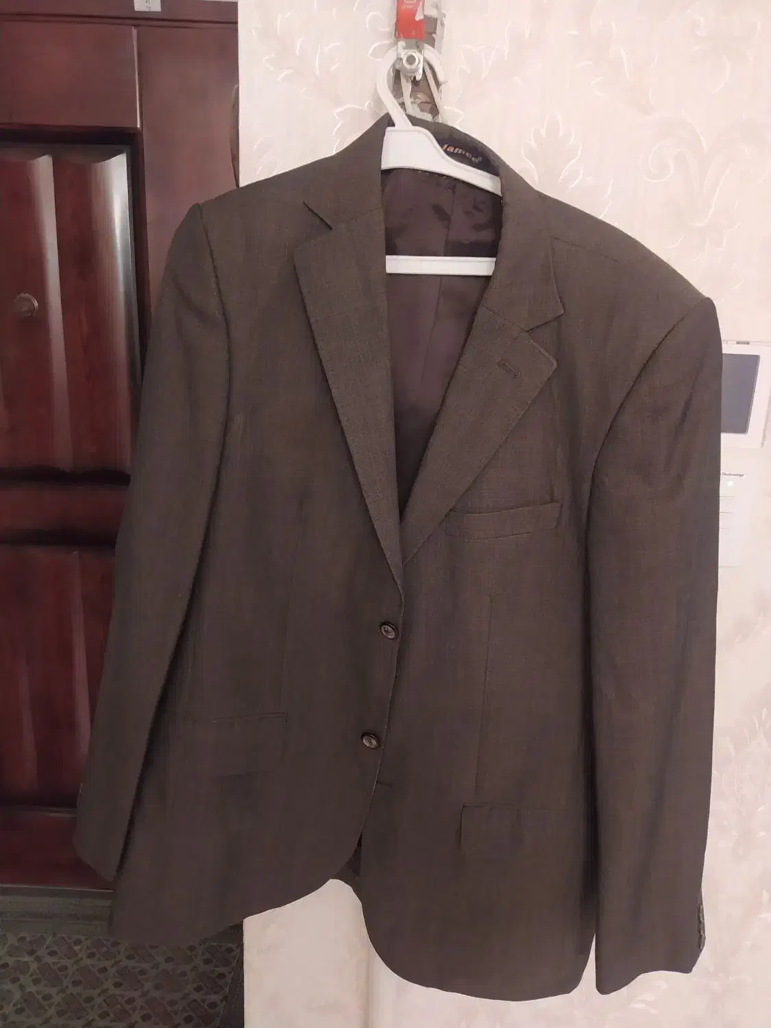 چند دست کت و شلوار و کت تک نو و در حد نو جنس عالی|لباس|اندیشه, اندیشه فاز ۲|دیوار