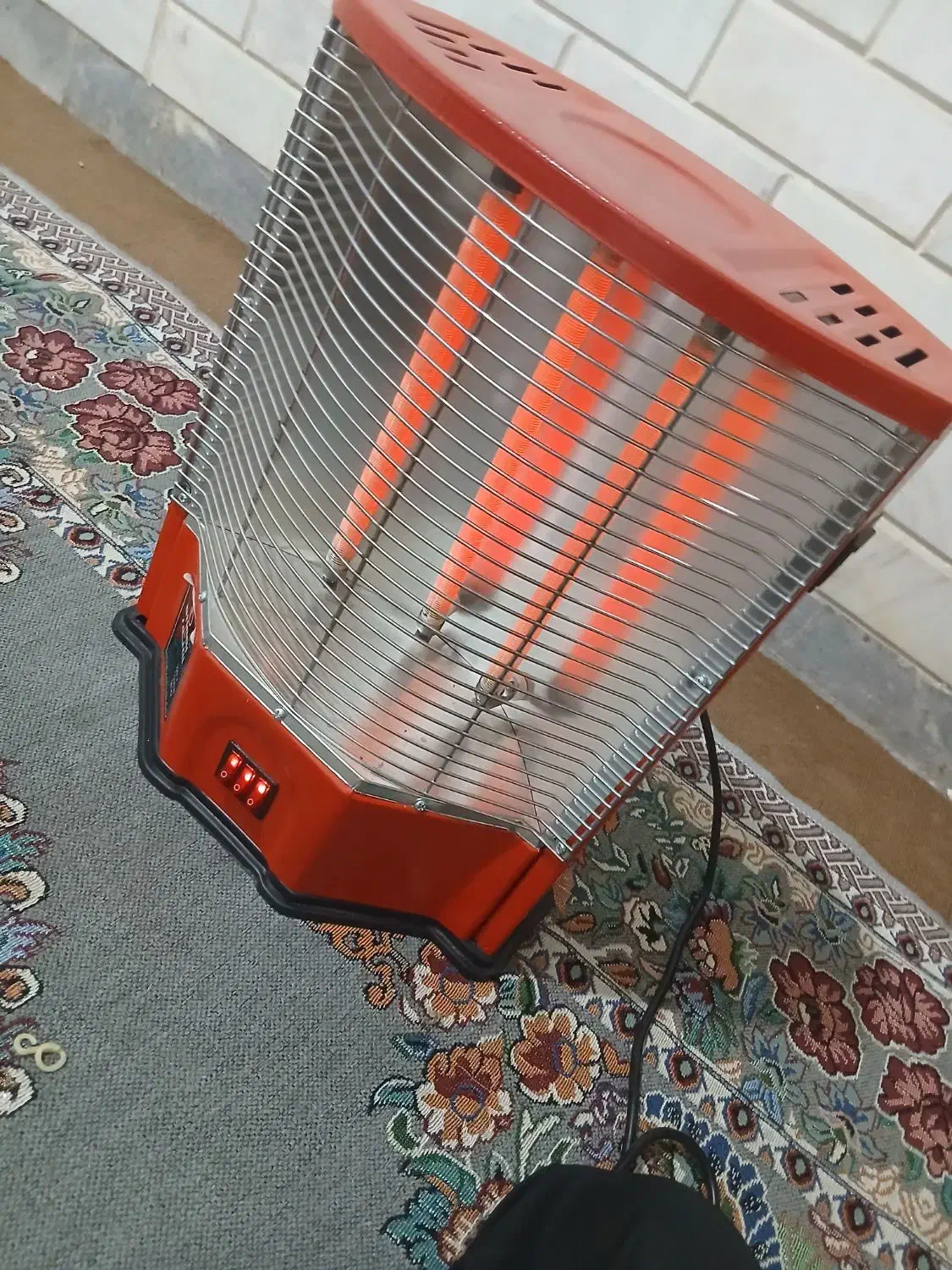 هیتر نو کلن یه هفته هست خریدمش|بخاری، هیتر، شومینه|ساوه, |دیوار