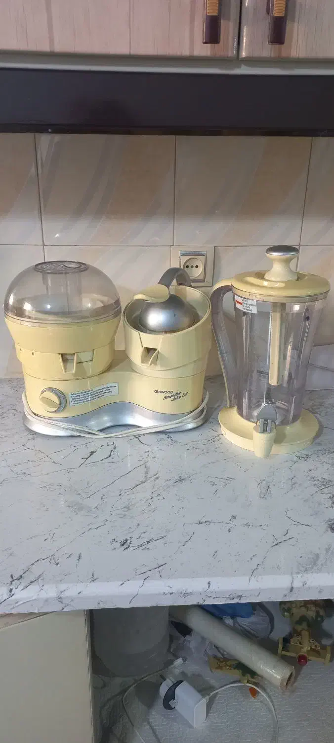 آبمیوه گیری ۳ کاره|آبمیوه‌گیر و آب‌مرکبات‌گیر|اراک, |دیوار