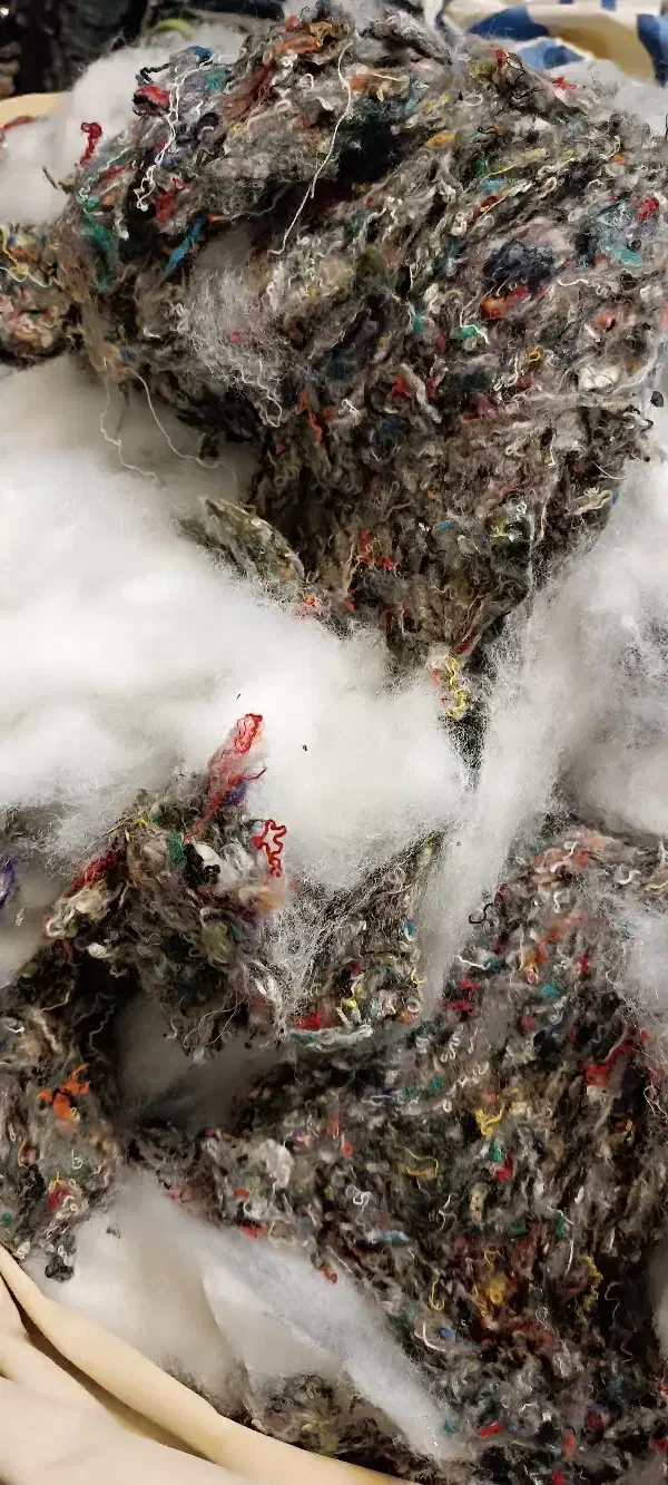 لایکو و پرز|رختخواب، بالش، پتو|مشهد, شفا|دیوار