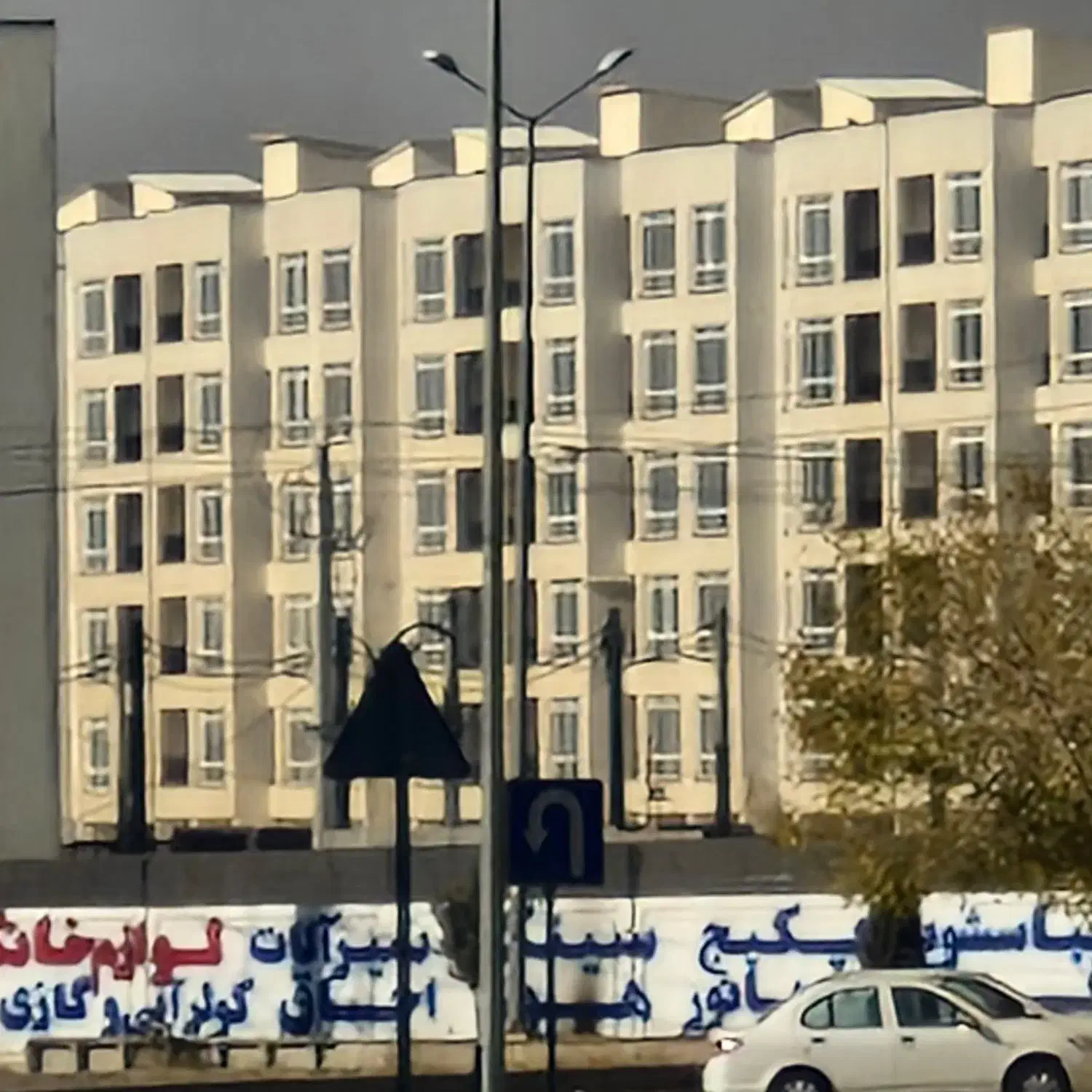 برقکار ماهر و کمک برقکار|استخدام معماری، عمران و ساختمانی|محمدیه-قزوین, |دیوار