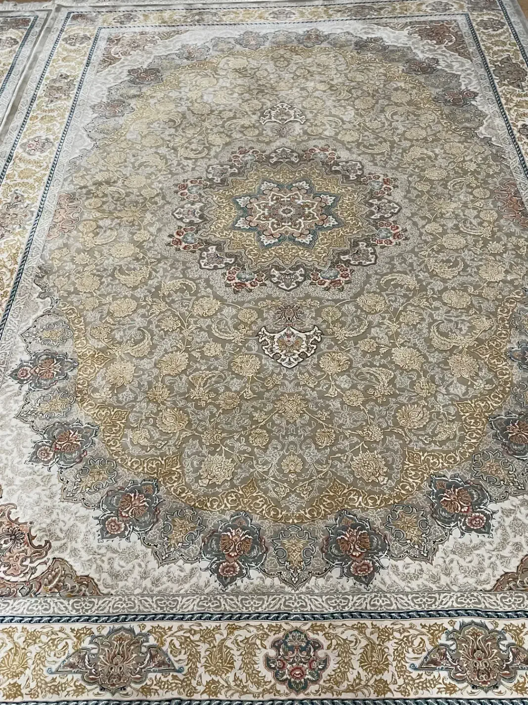 جفت شش متری|فرش|شهریار, شهریار|دیوار