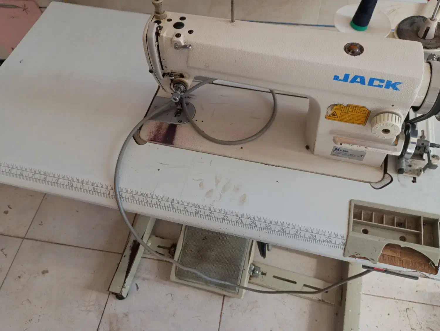 چرخخیاطی|چرخ خیاطی و ریسندگی|قیدار, |دیوار