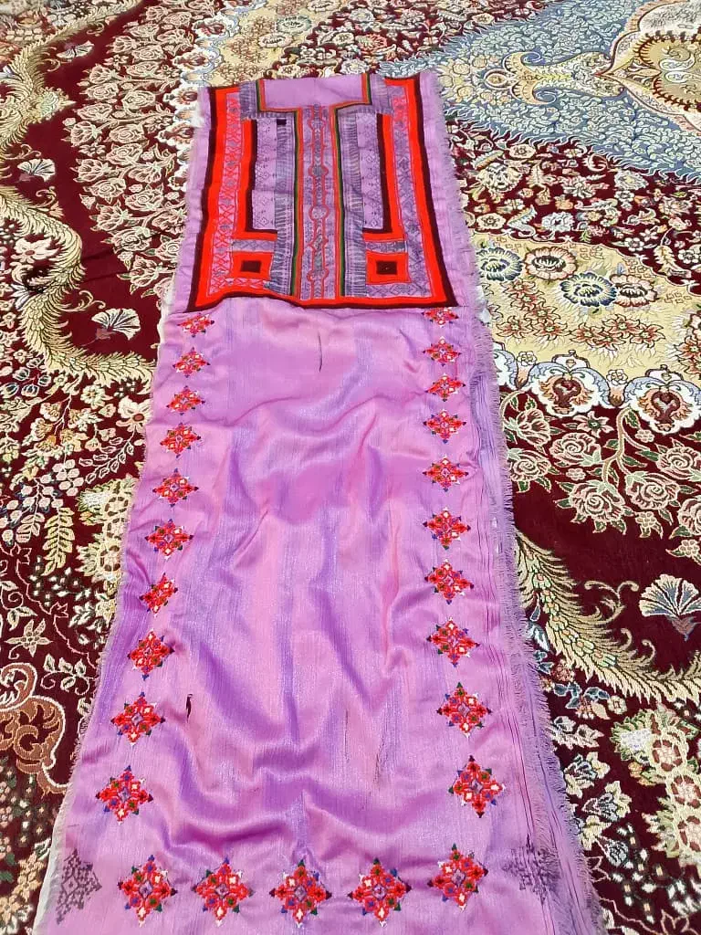 لباس تپه ای نیمه کاره|لباس|سراوان, |دیوار