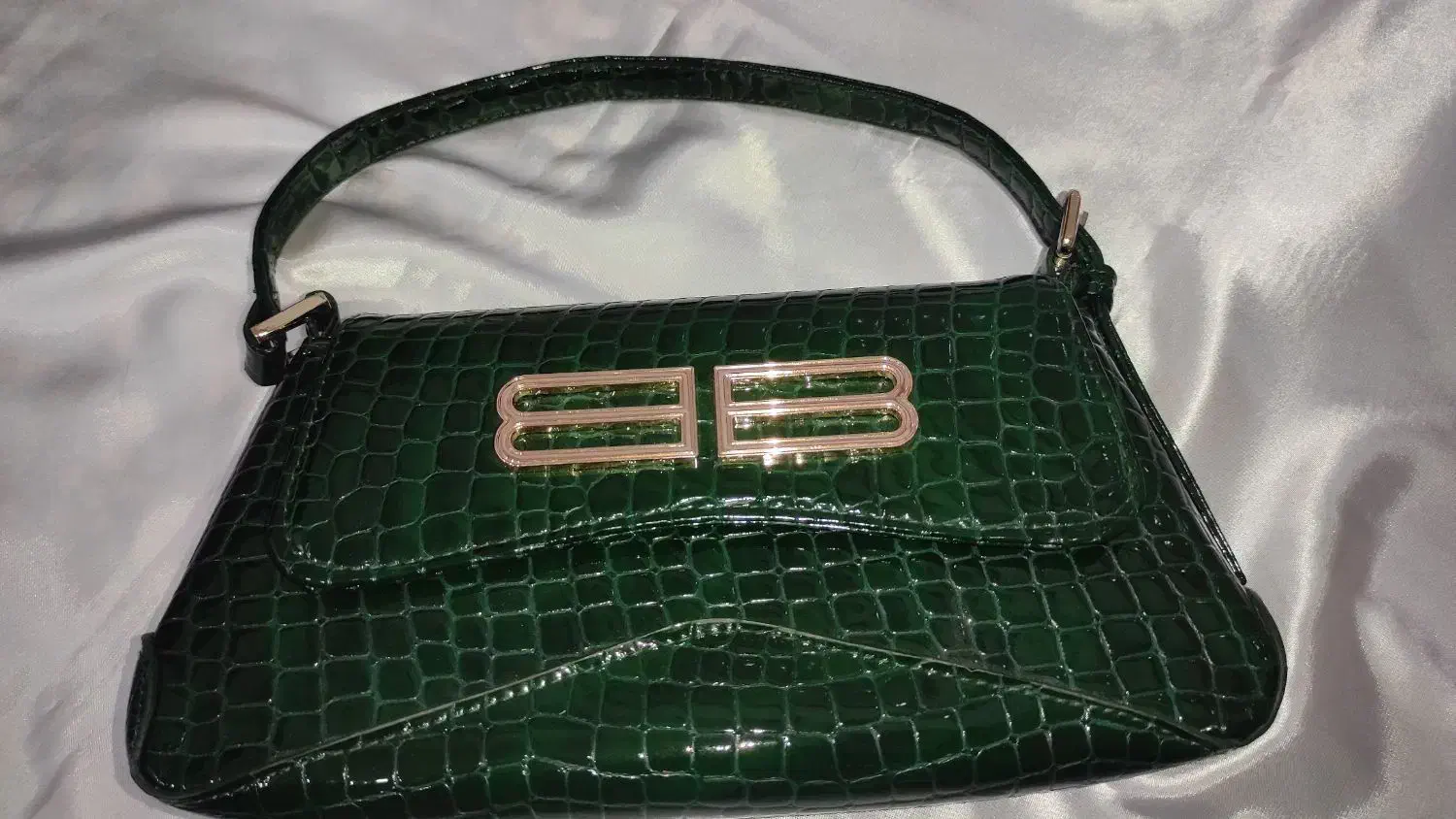 کیف و کفش زنانه|کیف، کفش، کمربند|اهواز, زندوکیلی|دیوار