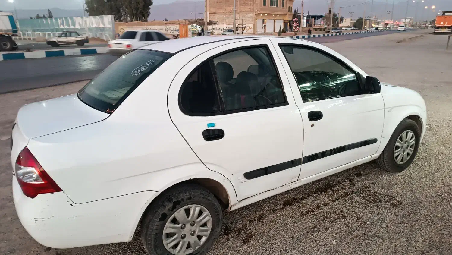 تیبا مدل۹۲|خودرو سواری و وانت|زرند, |دیوار