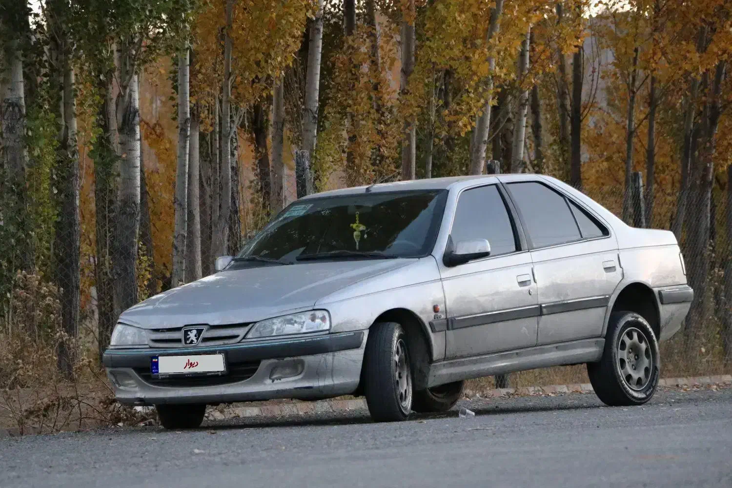 پژو پارس|خودرو سواری و وانت|چالدران, |دیوار