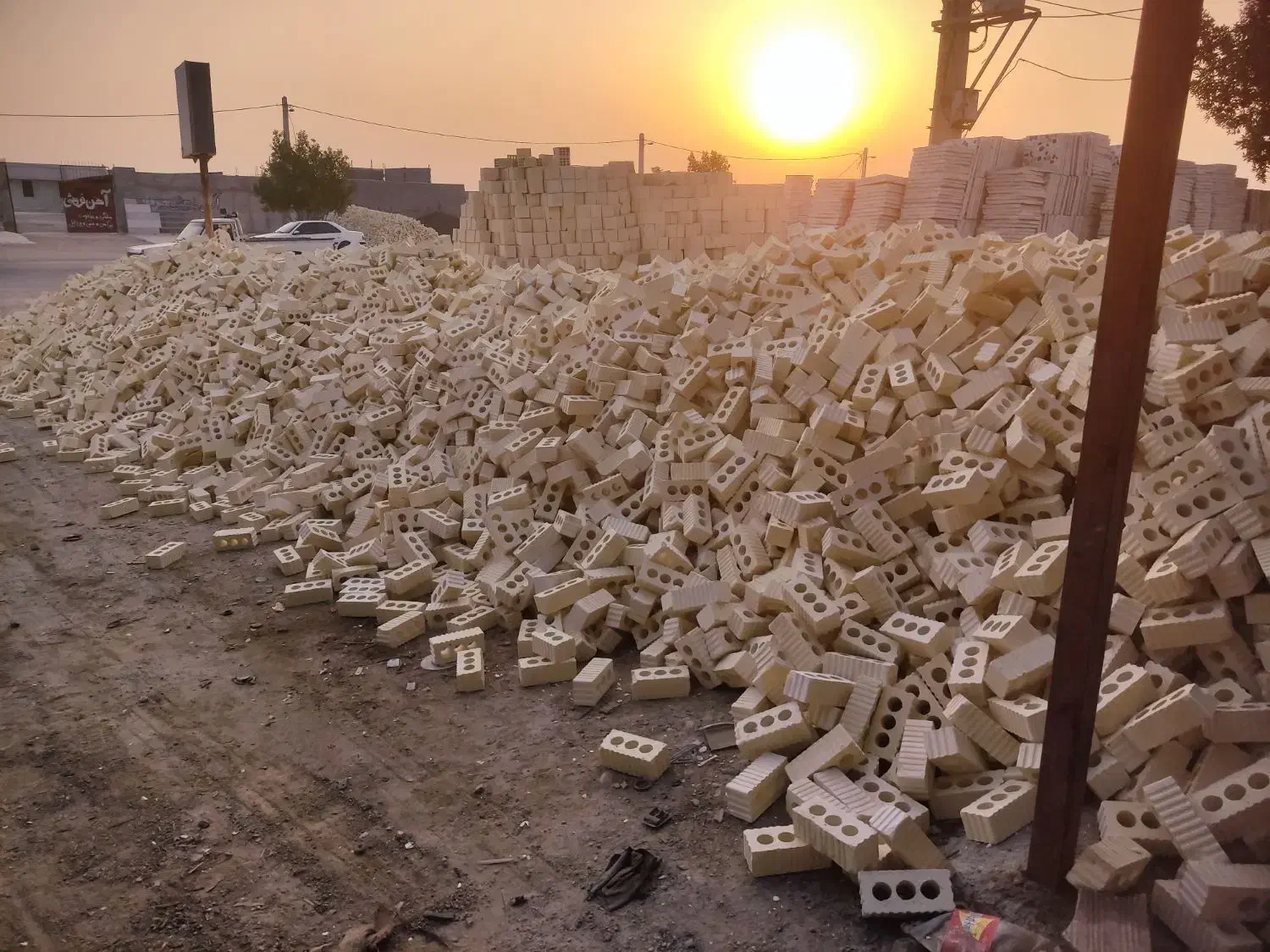 اجر وسفال و سیمان|مصالح و تجهیزات ساختمان|بندر گناوه, |دیوار