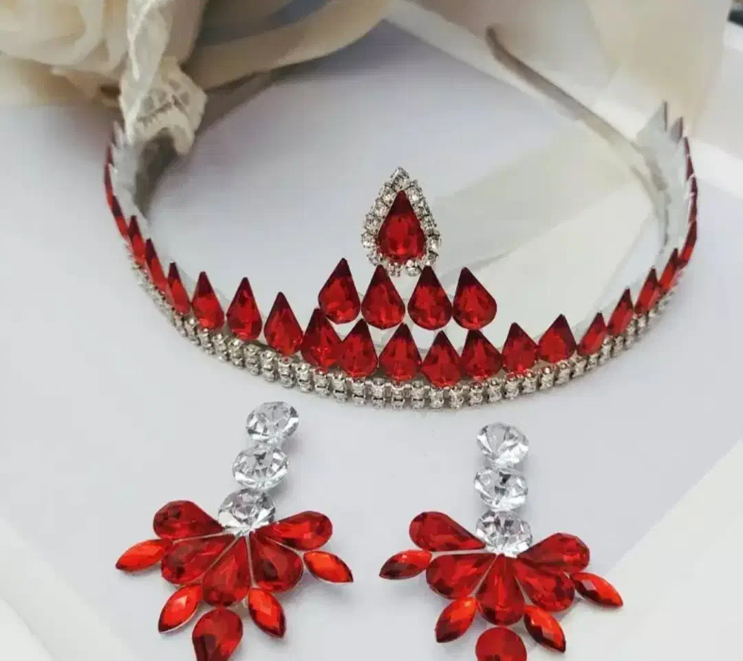 گوشواره|بدلیجات|بندر گناوه, |دیوار