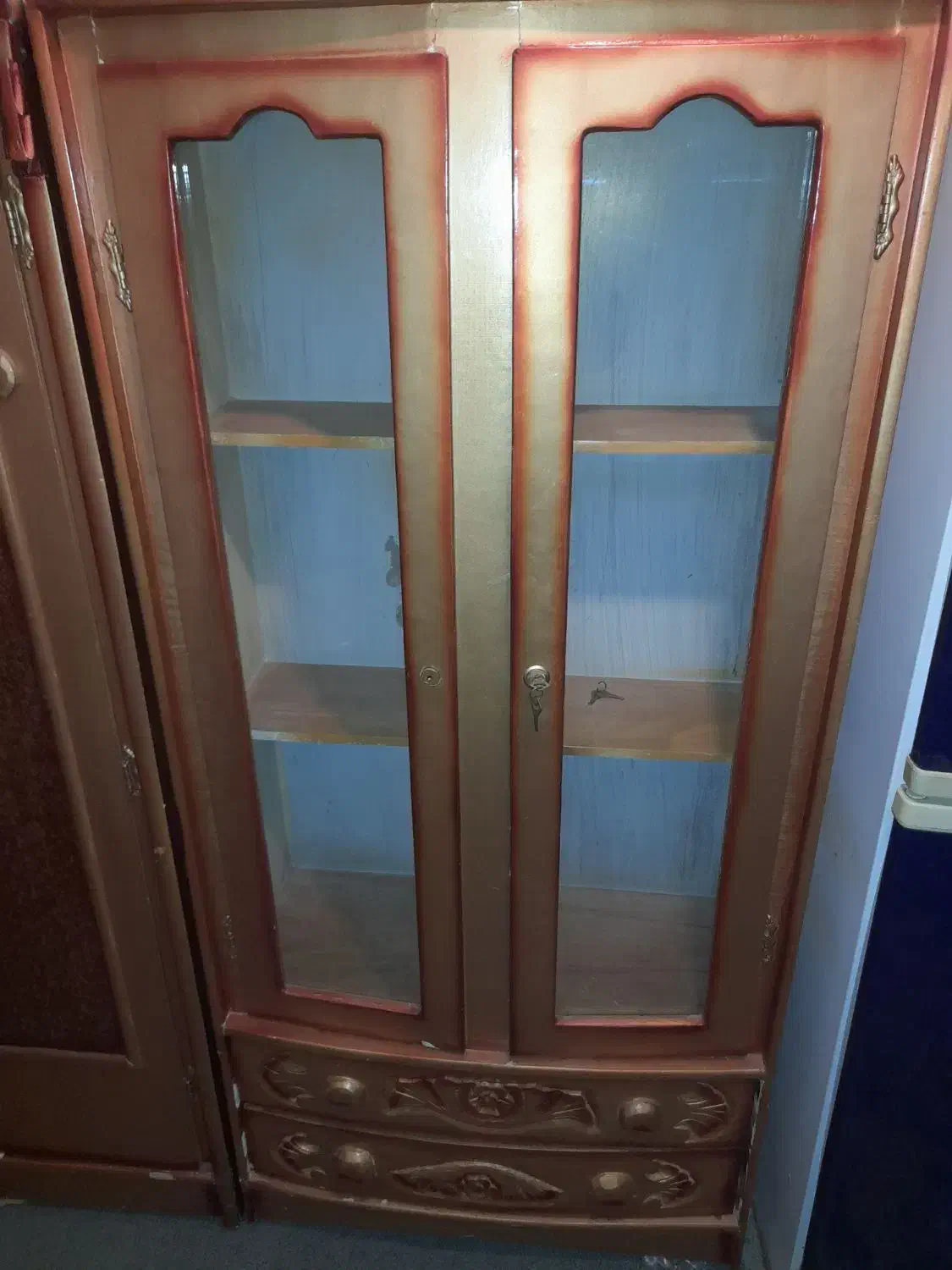 کمدوبوفه قدیمی محکم بادوام ورخت اویز|بوفه، ویترین، کنسول|بناب, |دیوار