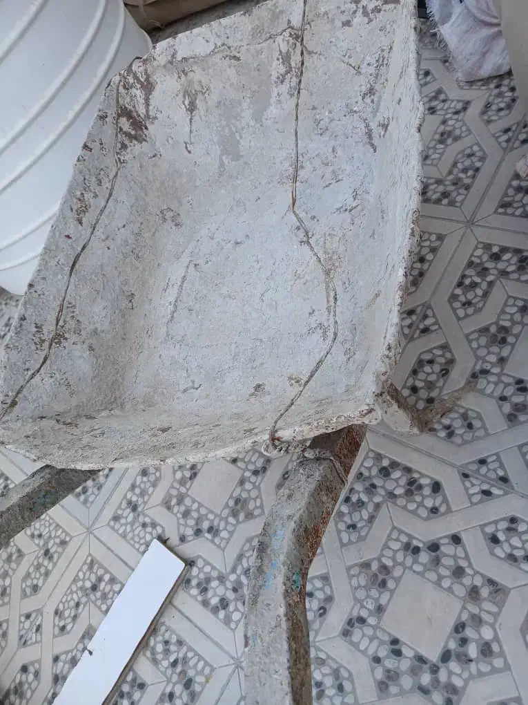 ۲عدد فرغون|مصالح و تجهیزات ساختمان|خورموج, |دیوار