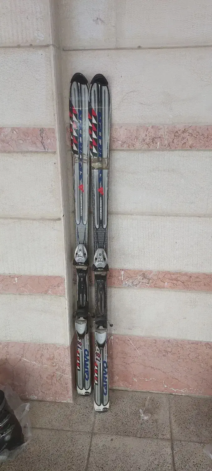 چوب اسکی آلپاین بهمراه بوت اورجینال|ورزش‌های زمستانی|پردیس, فاز ۱۱|دیوار