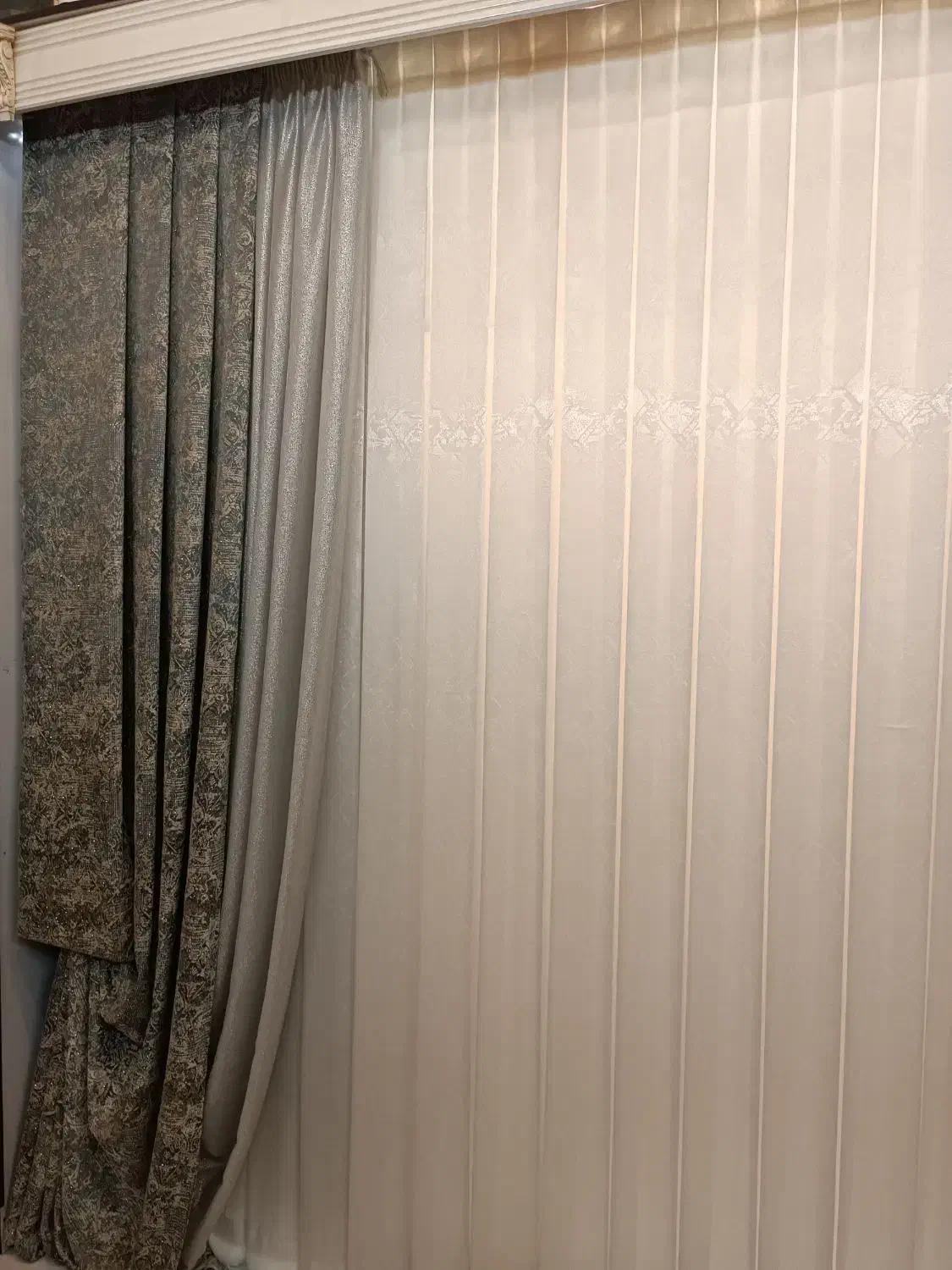 نصب پرده پارچه ودوخت|خدمات پیشه و مهارت|سمنان, |دیوار