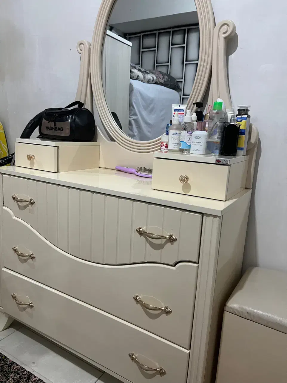 میز آرایش کنسول و اینه|تخت و سرویس خواب|قرچک, محمد آباد|دیوار