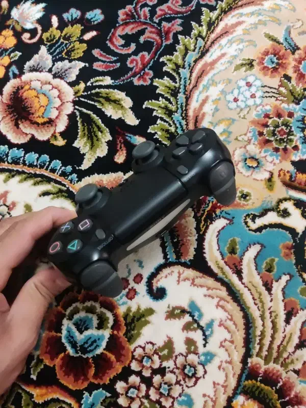 دسته ps4 اصلی|کنسول، بازی ویدئویی و آنلاین|یزد, |دیوار