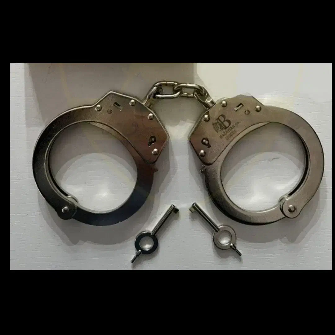 شبه نظامی|کلکسیون اشیاء عتیقه|نیشابور, شهرک اندیشه|دیوار