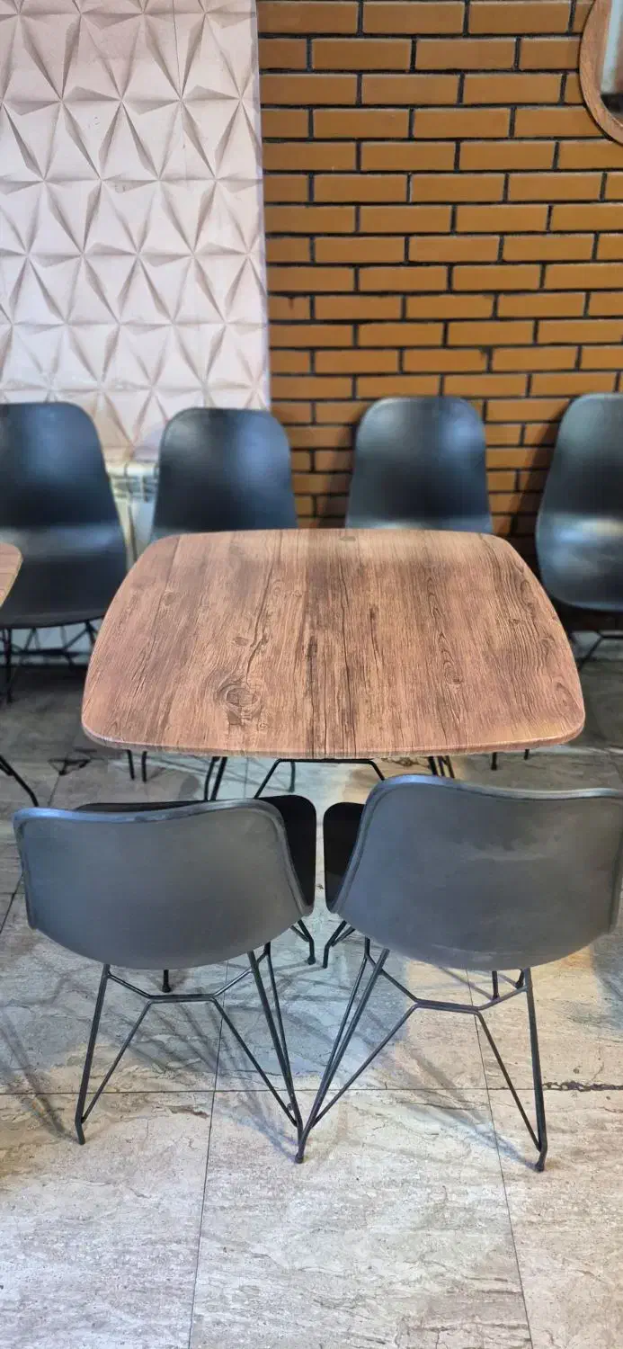 میز صندلی و کانتر اجاق سانتیفیوژ|کافی‌شاپ و رستوران|تبریز, |دیوار