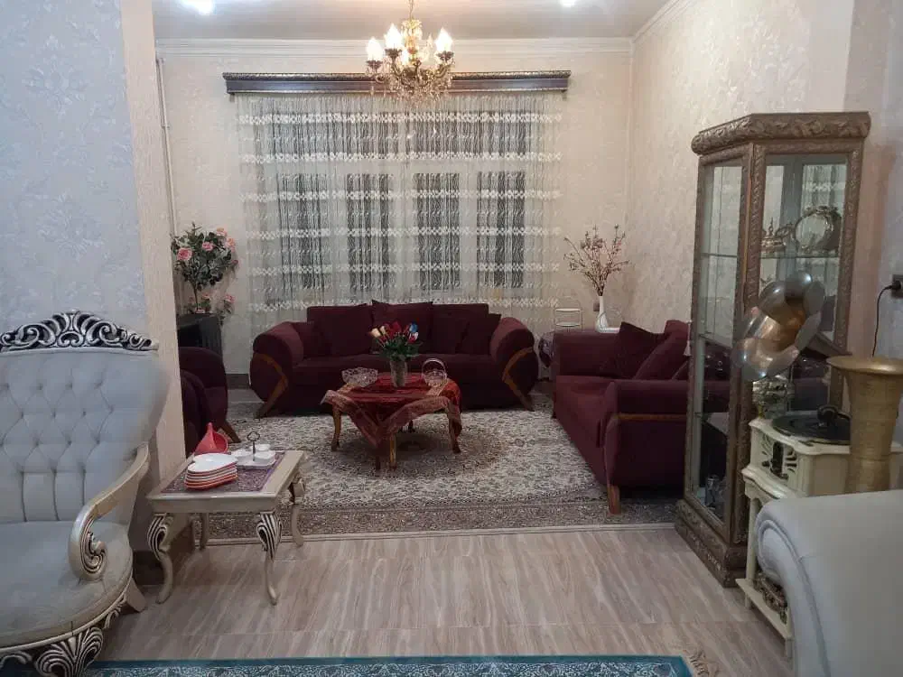 فروش ویلایی خیابان شهدا حیاط دار|فروش خانه و ویلا|رشت, پاستوریزه|دیوار