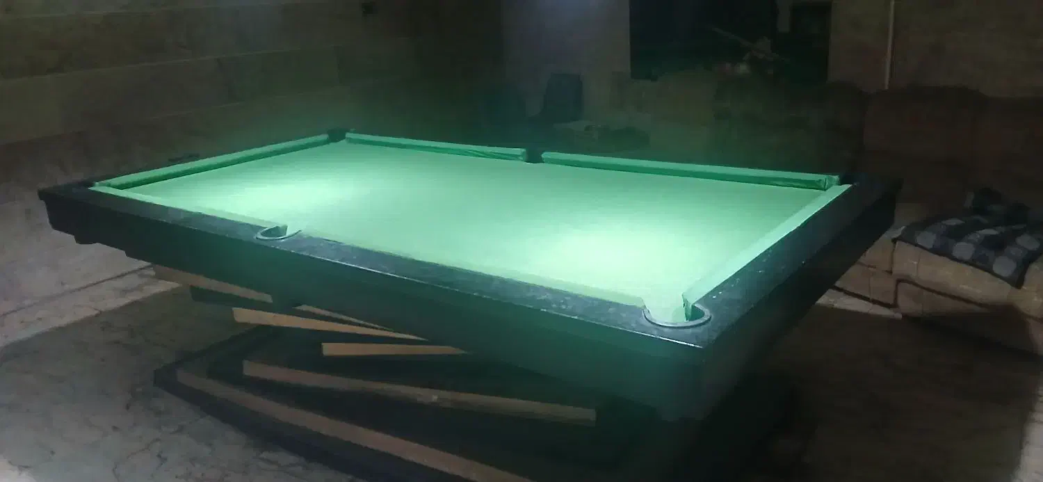 ۴ عدد میز بیلیارد با تمام وسایل|ورزش‌های توپی|بروجرد, |دیوار