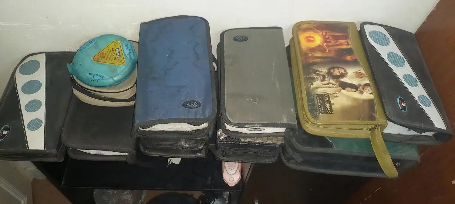 بیش از ۲هزار DVD.ده عدد کیف|فیلم و موسیقی|قم, چهار امامزاده|دیوار