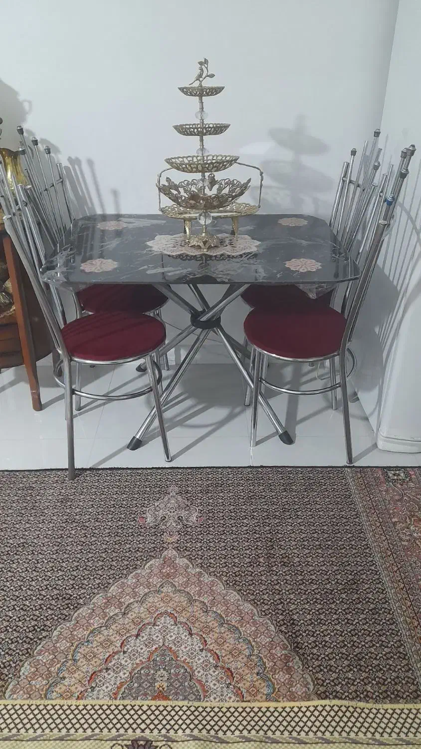 میزغذا خوری|میز و صندلی غذاخوری|اردبیل, |دیوار