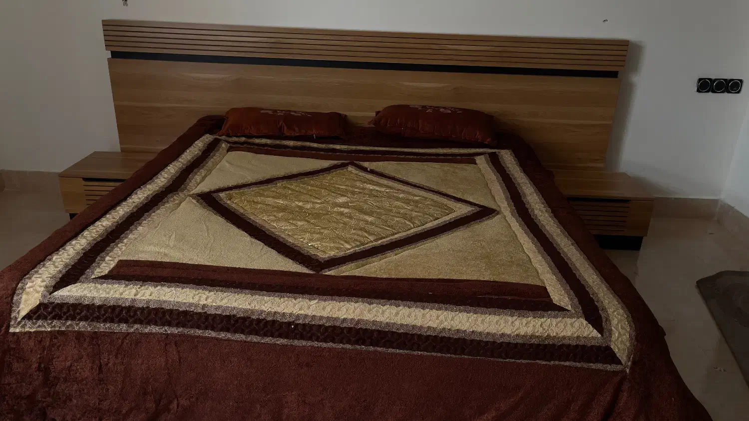 روتختی لحاف و دو عدد روبالشی|سرویس روتختی|بوشهر, |دیوار