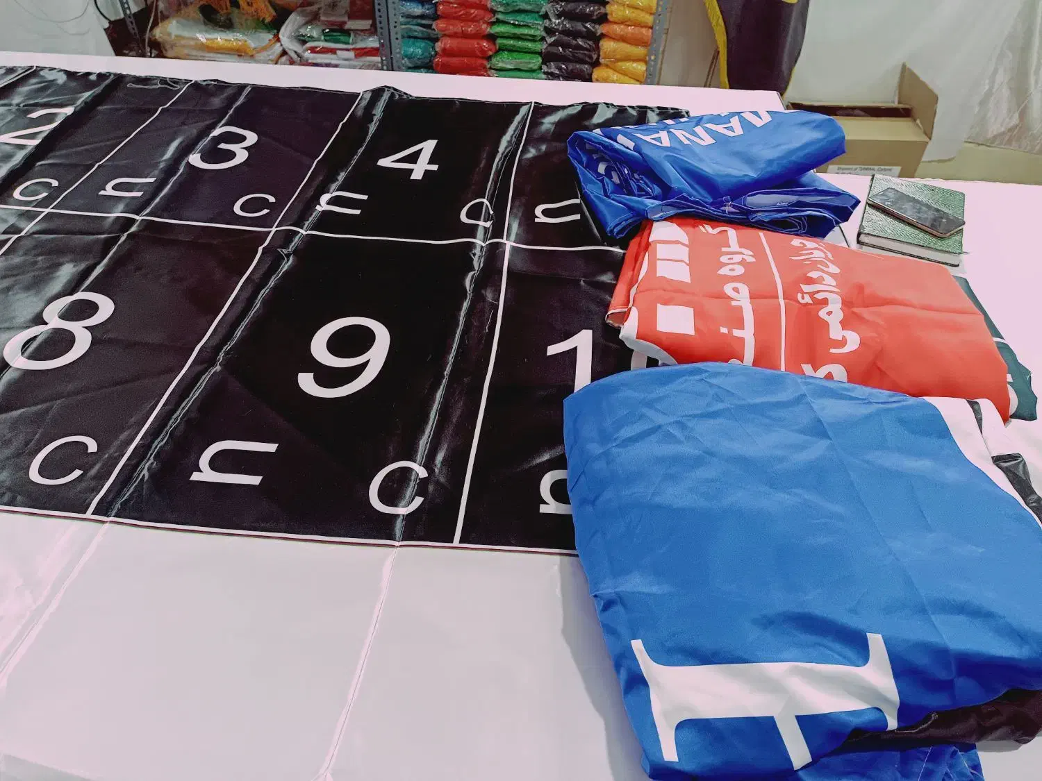 پارچه ساتن|لوازم خیاطی و بافتنی|تهران, شهرک ولیعصر جنوبی|دیوار