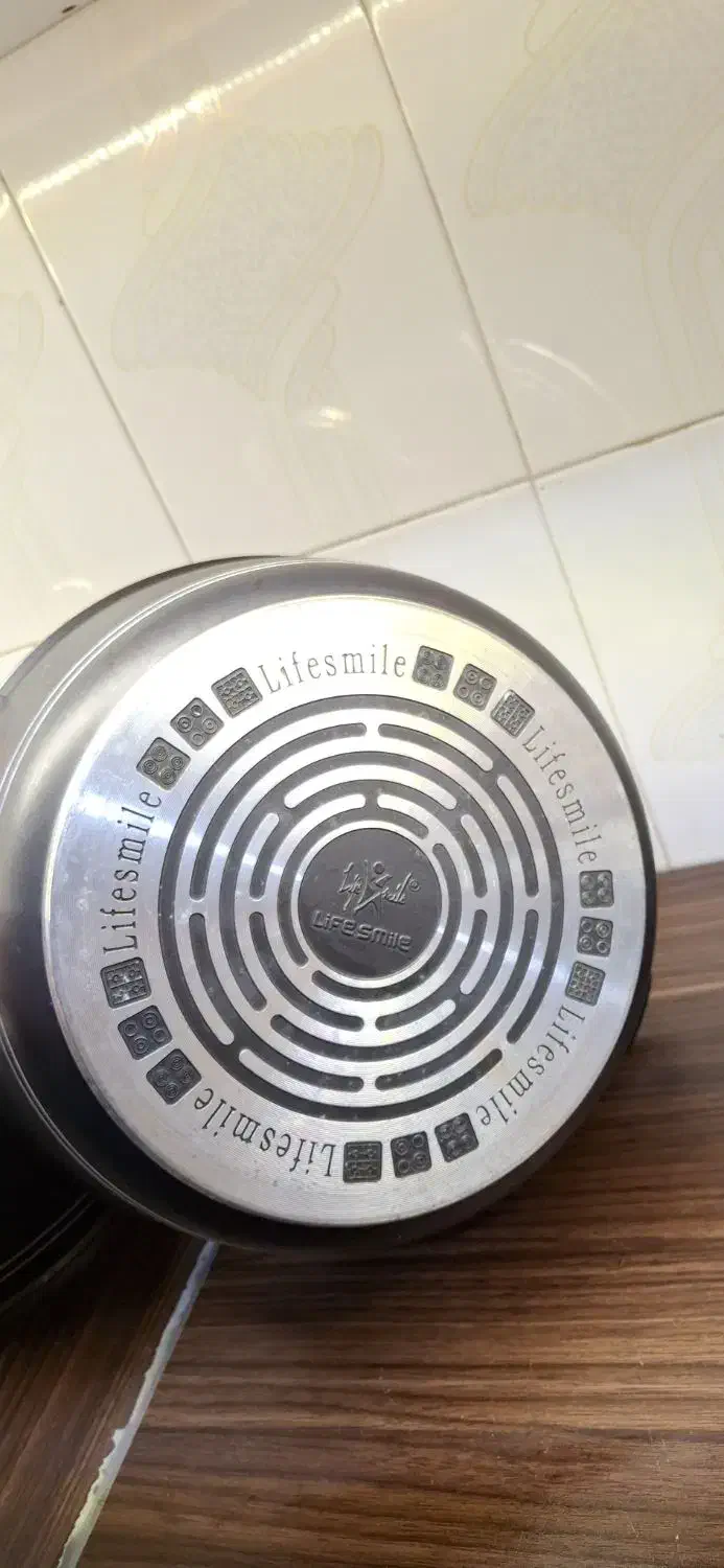 قابلمه لایف اسمایل قدیمی و اصل|ظروف پخت‌وپز|اهواز, پردیس|دیوار