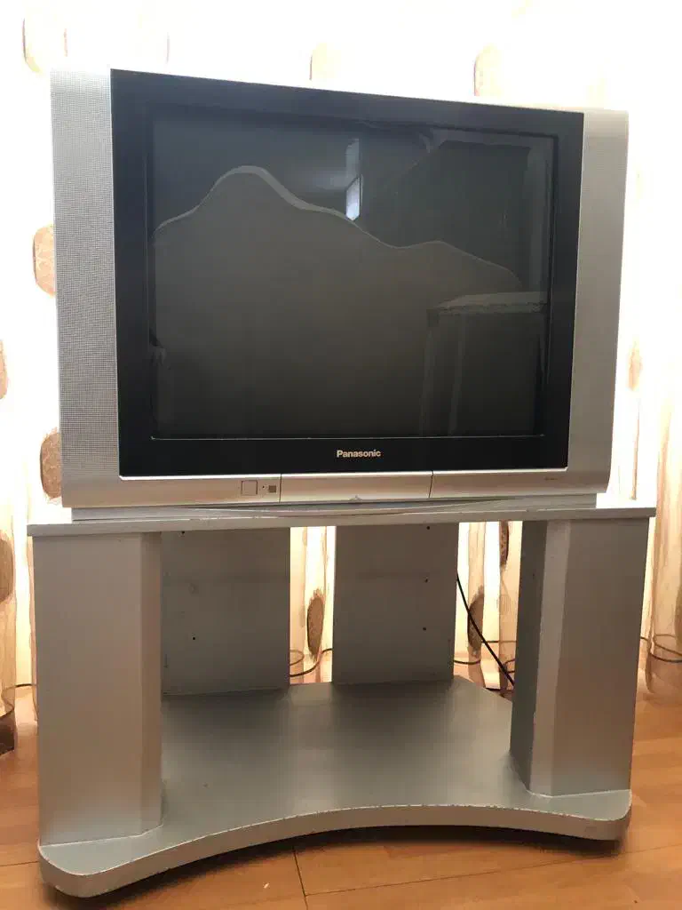 تلویزیون ۲۹ اینچ|تلویزیون و پروژکتور|ایلام, |دیوار