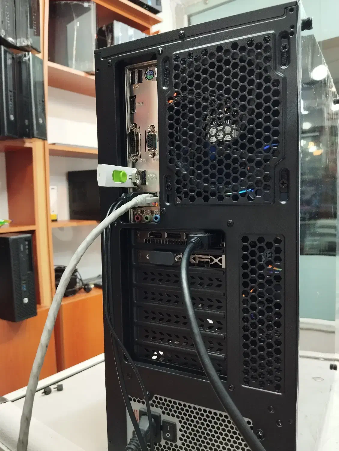 کیس گیمینگ i5 7500 / RAM 16/ Graphic 8GB|رایانه رومیزی|گرگان, |دیوار