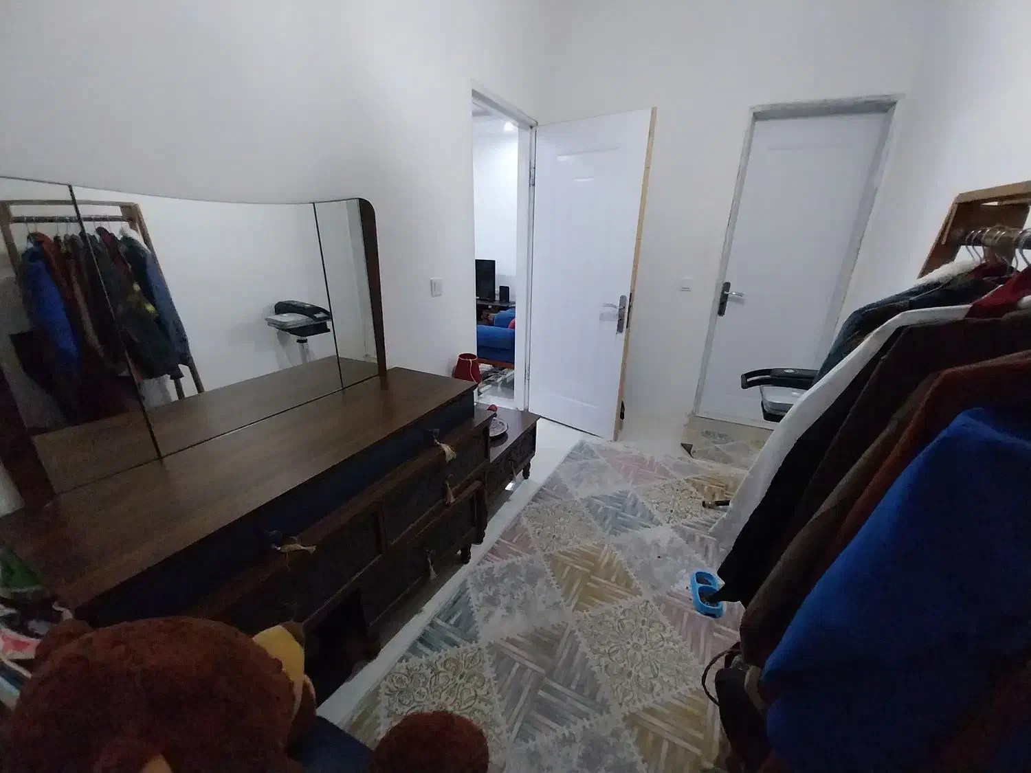 فروش مبلمان میز تلویزیون فرش در حد نو|مبلمان خانگی و میز عسلی|آستانه اشرفیه, |دیوار