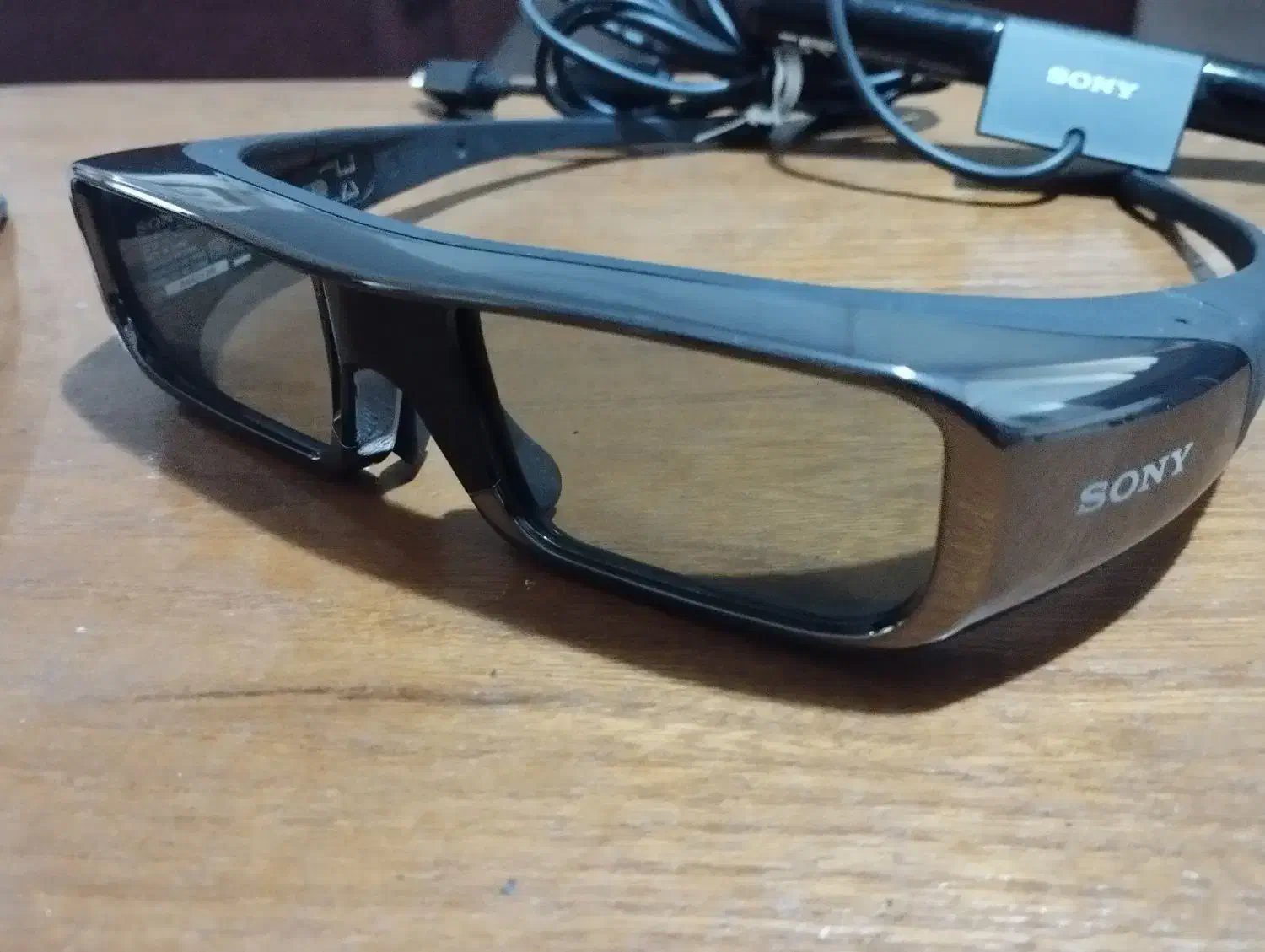 ۲ عددعینک سه بعدی سونی و سینک ترانسمیتر|تلویزیون و پروژکتور|ساری, |دیوار