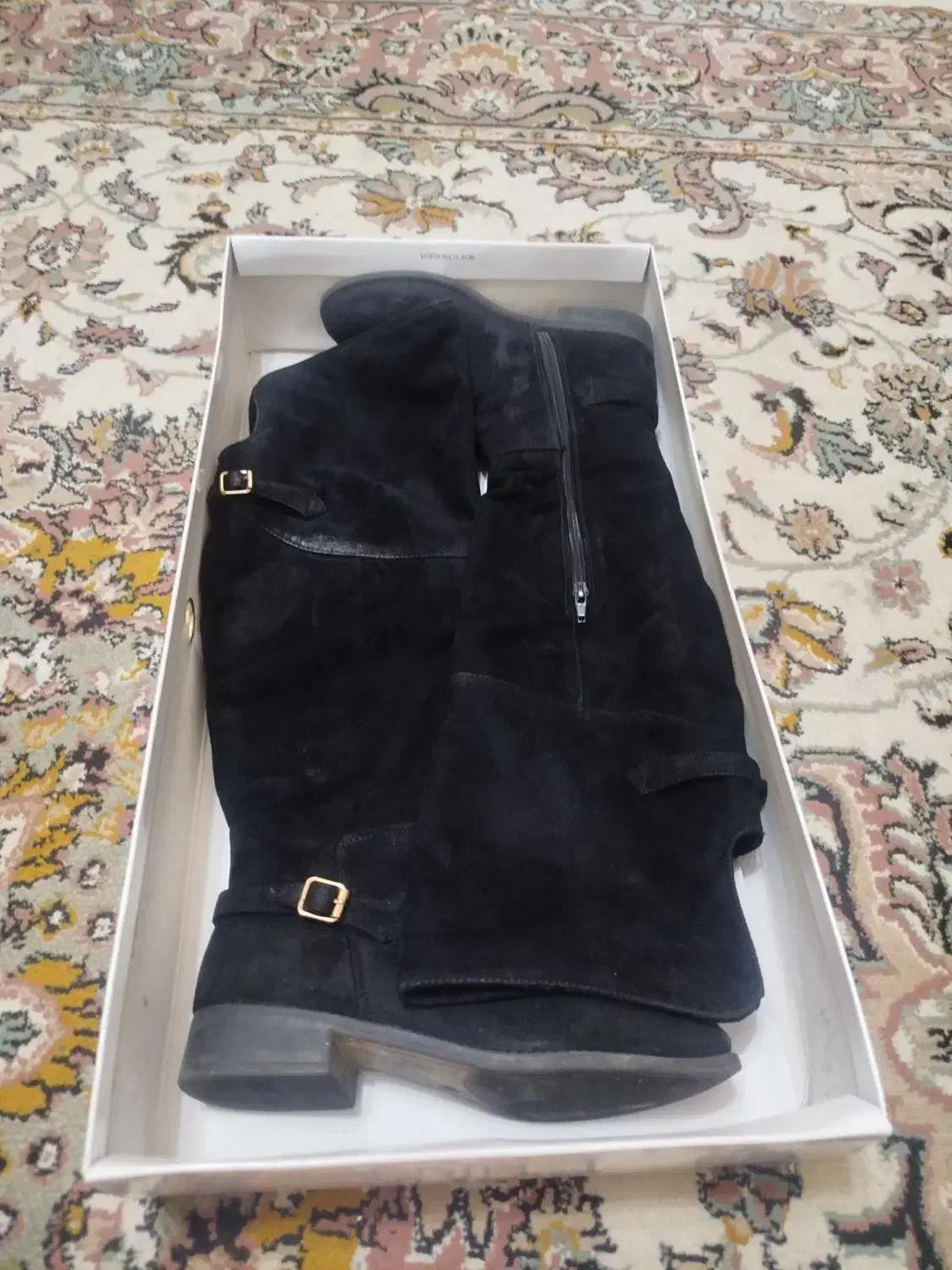 پوتین بلند جیر مشکی|کیف، کفش، کمربند|پرند, فاز ۶|دیوار