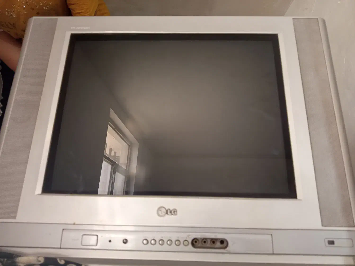 تلوزیون  ۲۱ ال جی|تلویزیون و پروژکتور|بروجرد, |دیوار