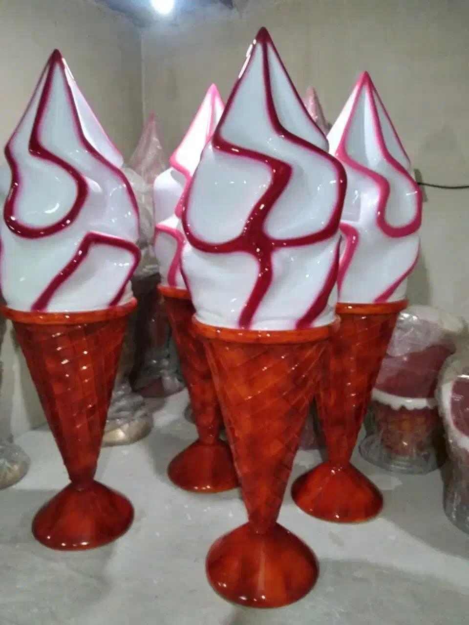 ماکت قیف بستنی|مجسمه، تندیس، ماکت|رشت, کاکتوس|دیوار