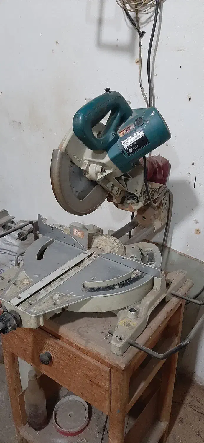 فارسی بر ماکیتا ژاپنی اصل|ابزارآلات|دلند, |دیوار