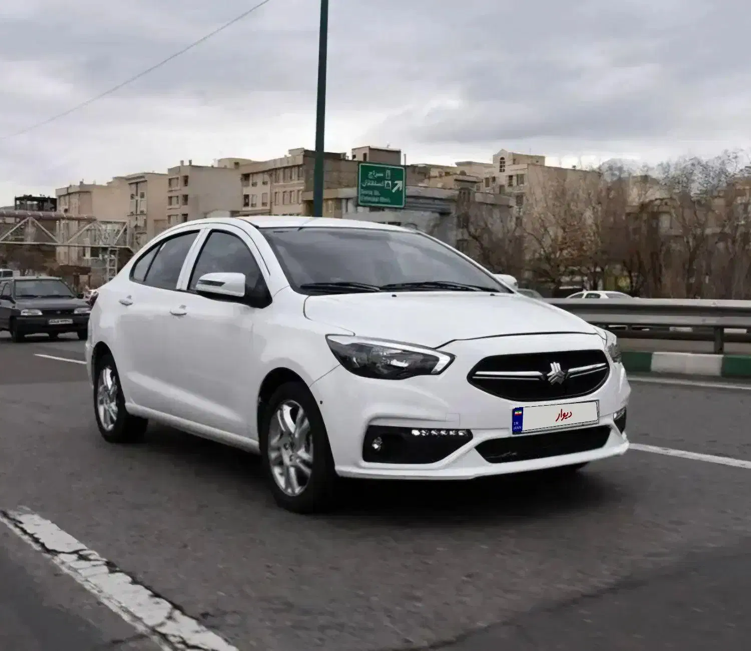 شاهین دنده ای|خودرو سواری و وانت|صومعه‌سرا, |دیوار