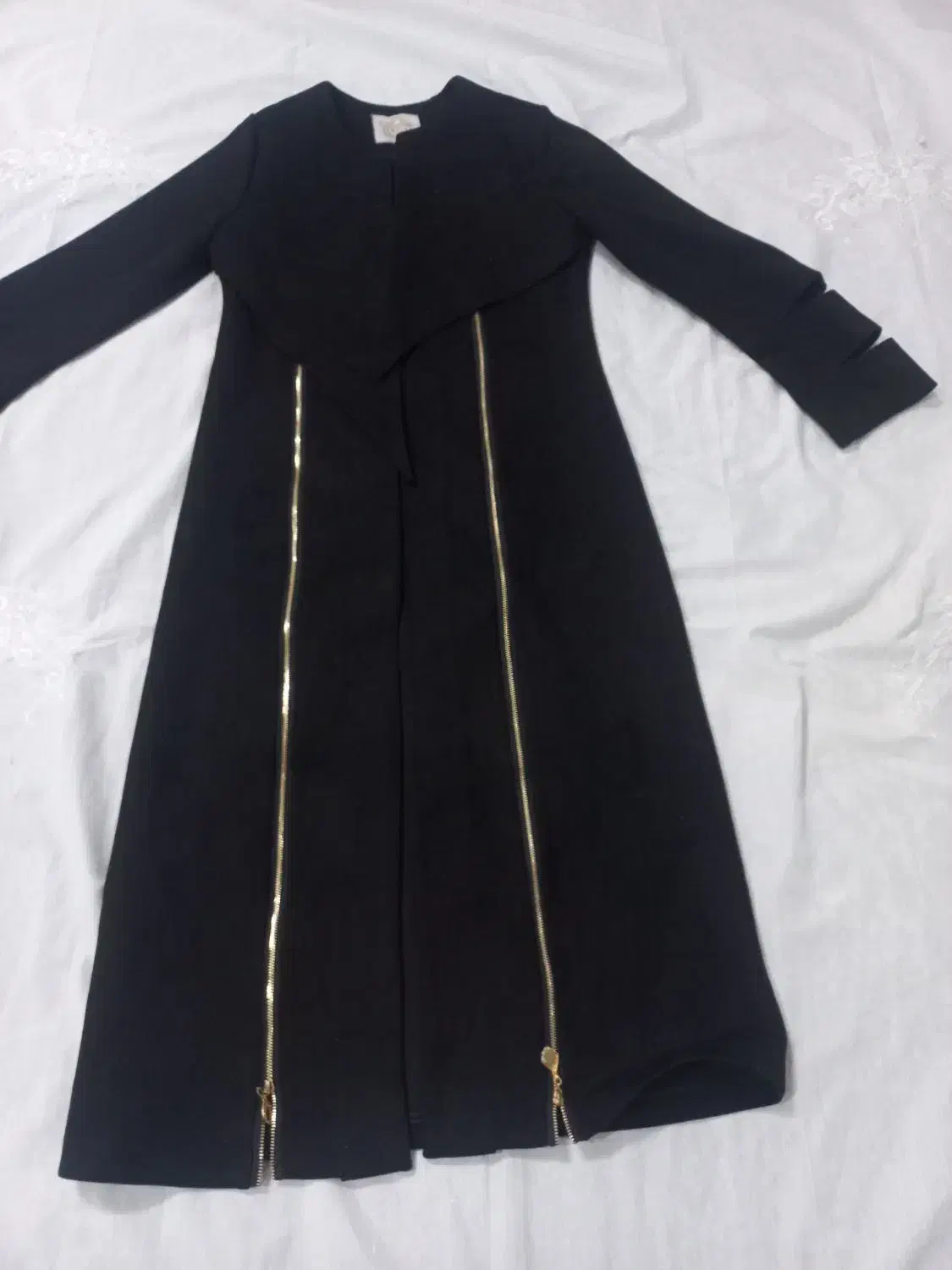 لباس مجلسی|لباس|نیشابور, گنبد سبز|دیوار