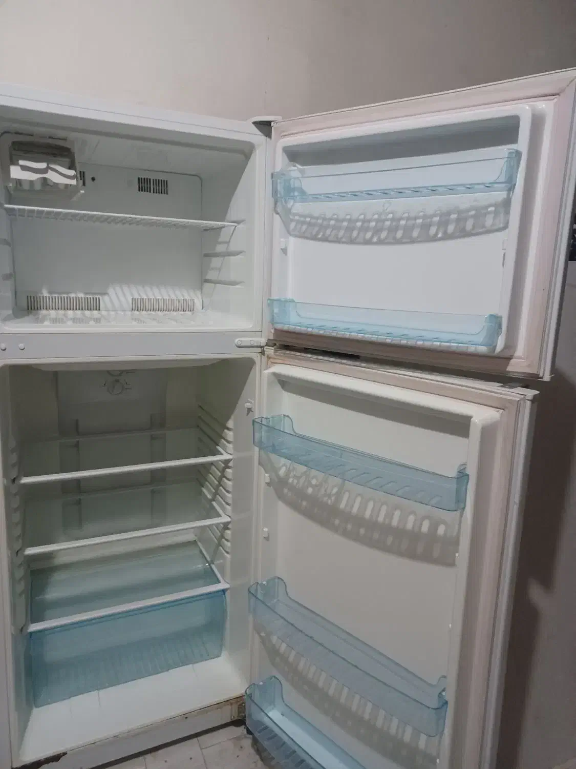 یخچال فریزر مدیا|یخچال و فریزر|تربت‌حیدریه, تپه ننه حجی|دیوار