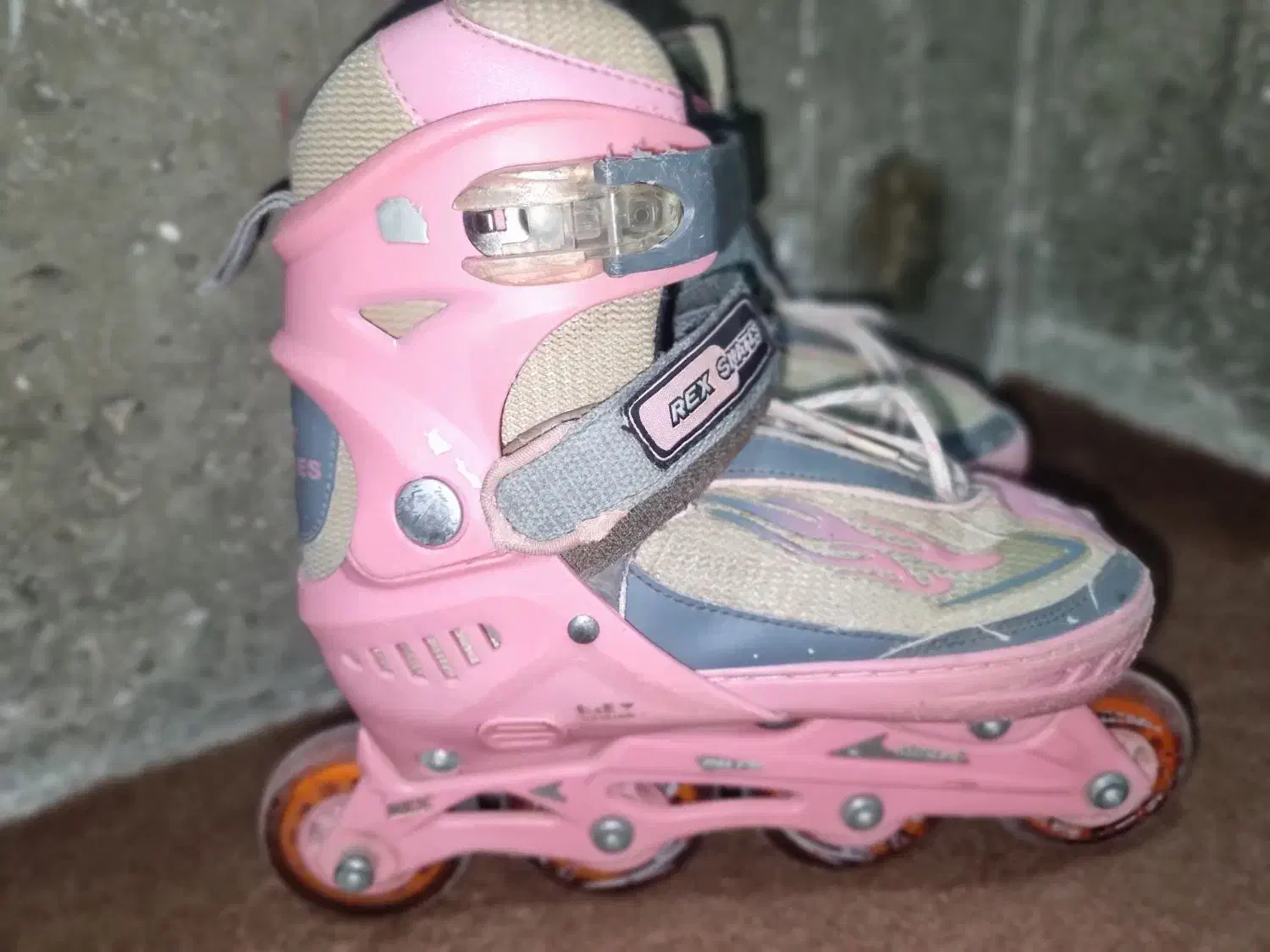 اسکیت دخترانه|دوچرخه، اسکیت، اسکوتر|رباطکریم, رباطکریم|دیوار