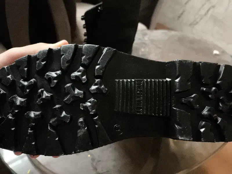 پوتین سربازی|کیف، کفش، کمربند|لنجان, |دیوار