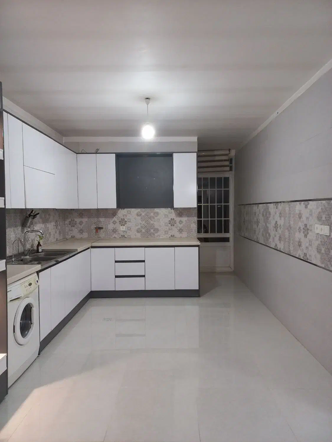 واحد ۱۲۰ متری دو خوابه بالکن دار|اجارهٔ آپارتمان|قم, قلعه کامکار|دیوار