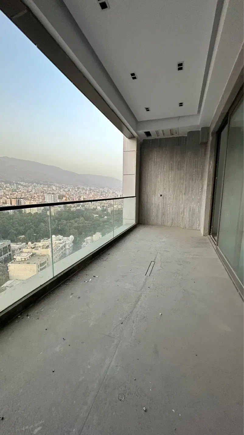 ۴۰۰متر آکواریوم در برج باغ مدرن