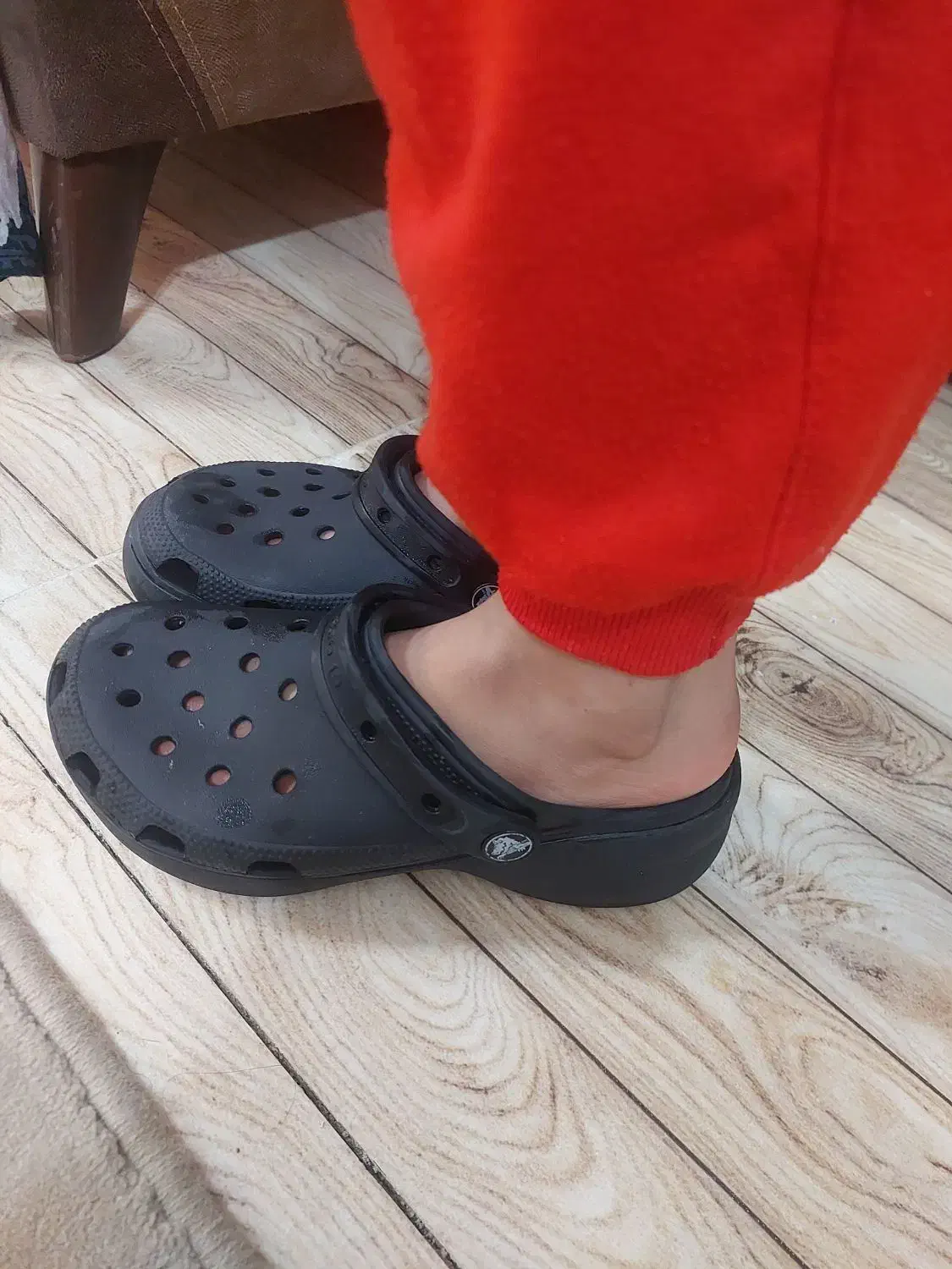 دمپایی مارک کراکس|کیف، کفش، کمربند|آستانه اشرفیه, |دیوار