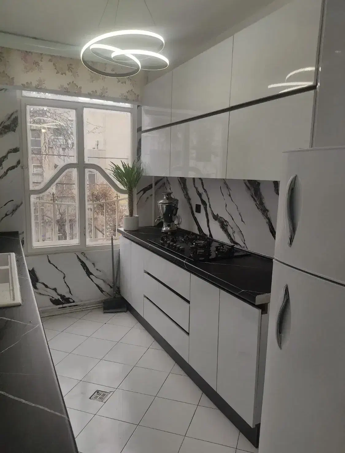 حدود ۴۰متر ط اول بر اصلی سند مسکونی/چسب مترو|فروش آپارتمان|تهران, اسکندری|دیوار