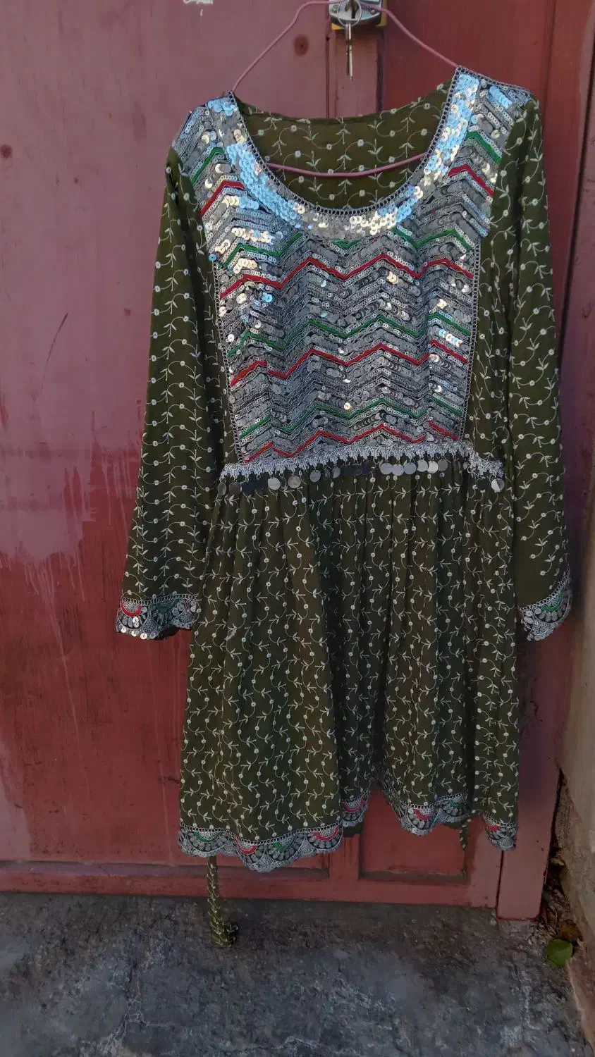 افغانی|لباس|خاش, |دیوار