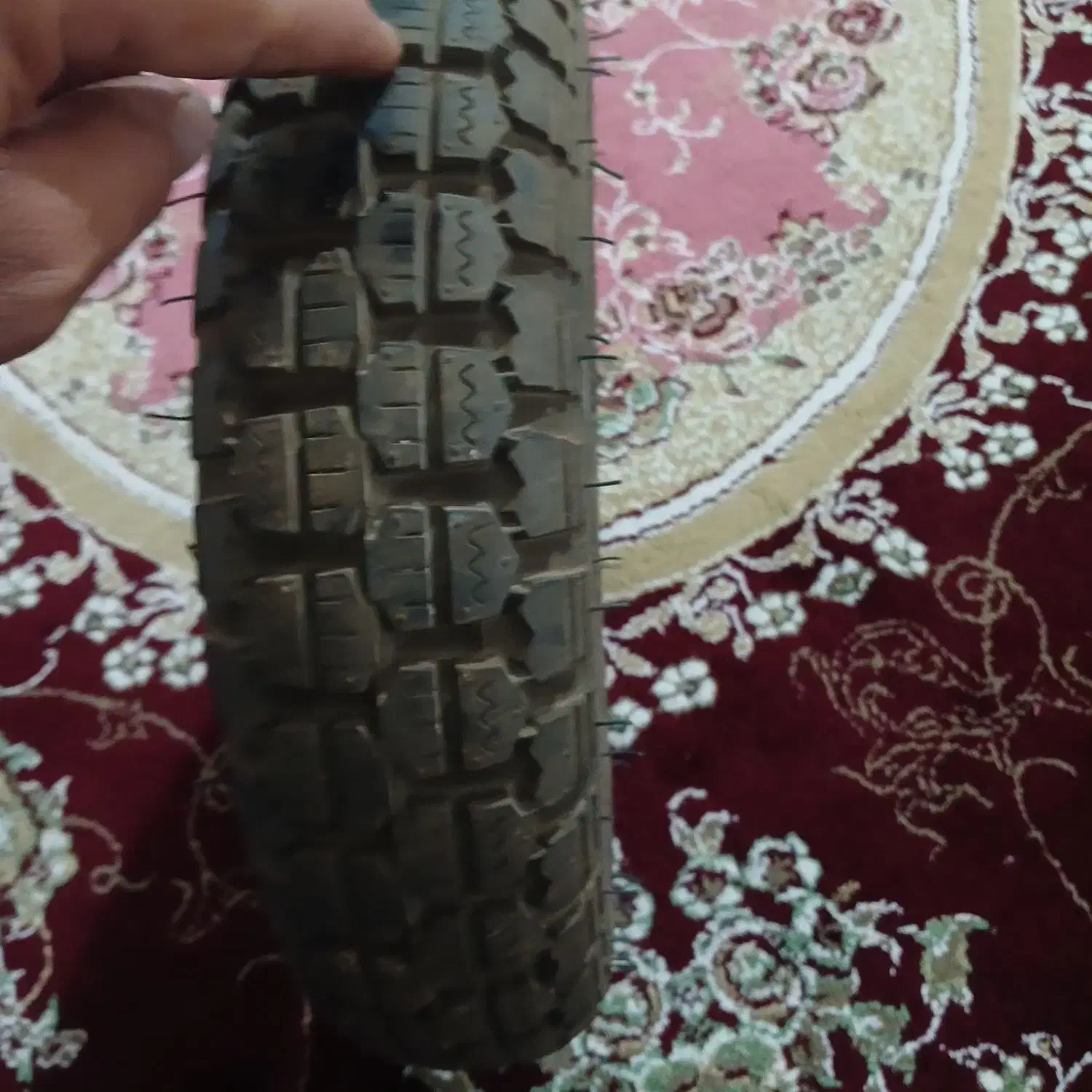 لاستیک فرغون|ابزارآلات|قدس, شهر‌قدس|دیوار