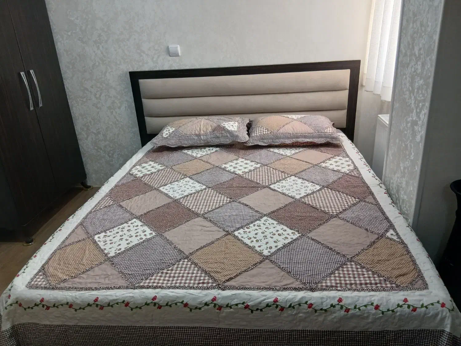 روتختی با دو تا بالشت یک تومن|سرویس روتختی|گرگان, |دیوار